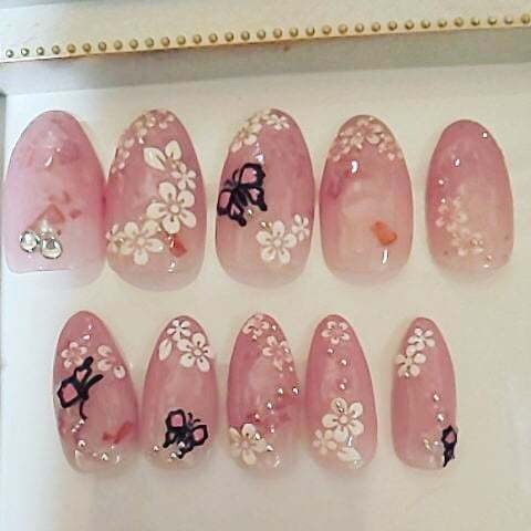 ネイルチップ販売します ハンドメイド 世界でひとつだけのネイルチップ イメージ5