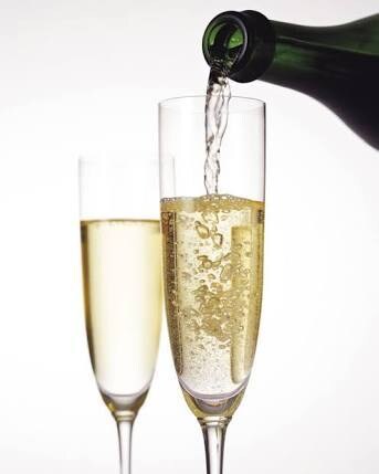 お酒に関してなんでも質問に答えます 色んなお酒を知りたいという方や、知識を付けたい方にオススメ。 イメージ2