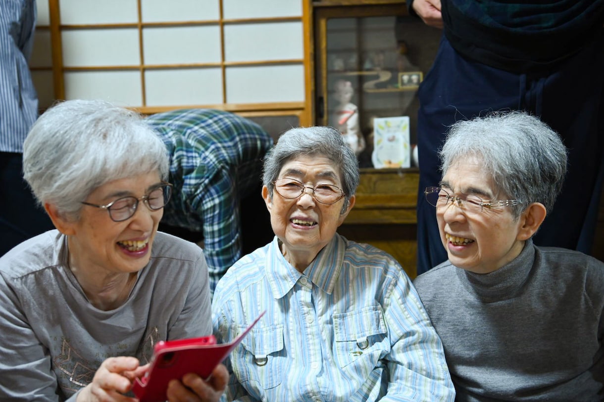 記念写真撮ります 好きなところにカメラマンを呼んで記念写真撮りませんか イメージ3