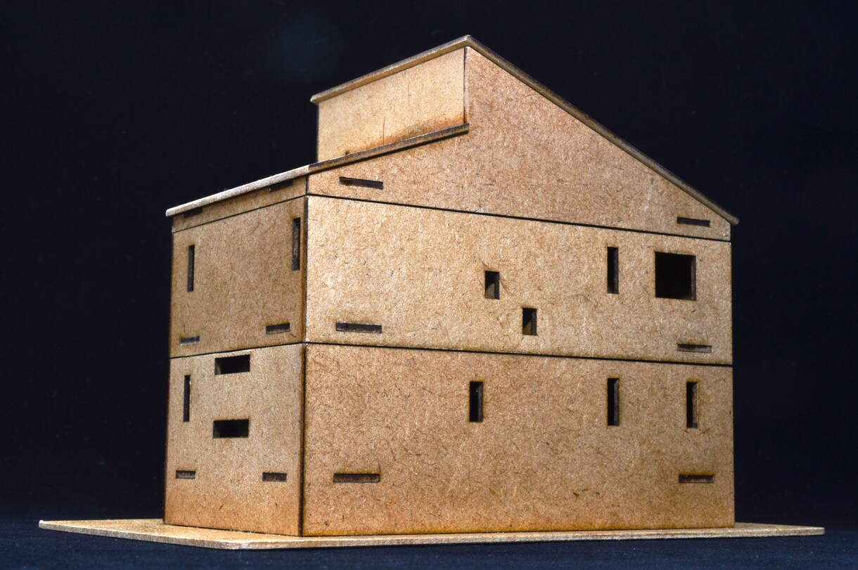 家の図面から1/100の家の模型を作ります 1.5ｍｍ木材またはMDF材で製作いたします。 イメージ3