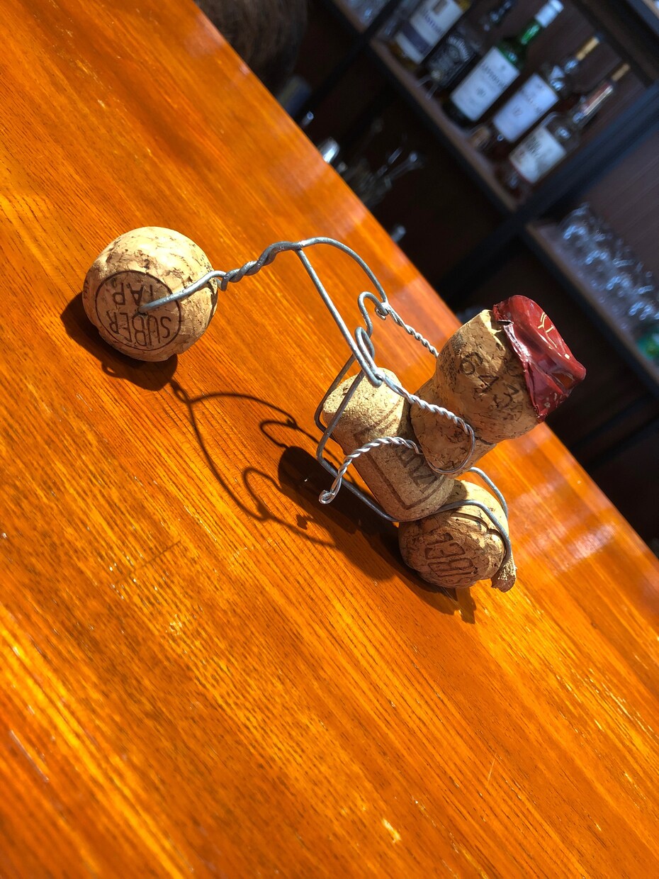 ワイン好きの方に！コルクの人形つくります お部屋の飾りや、お店の雰囲気づくり、プレゼント等におすすめ☆ イメージ4