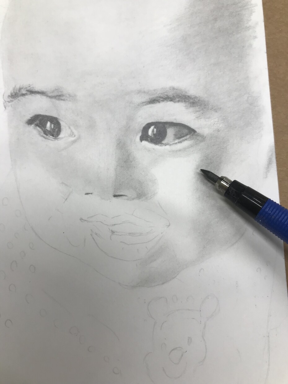 ポストカードサイズの似顔絵（鉛筆画）描きます ポストカードサイズのケント紙に鉛筆のみ使用で似顔絵を描きます イメージ5