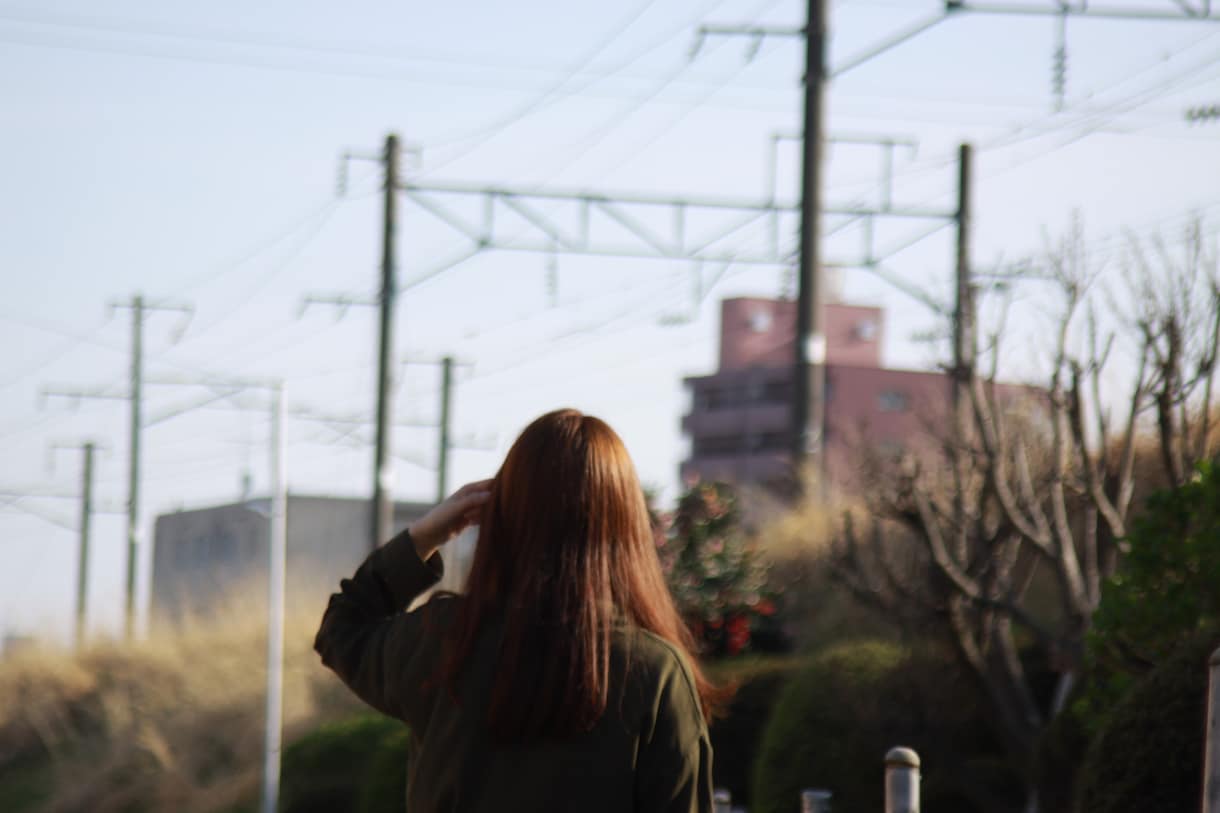 マッチングアプリ等人物写真を綺麗にお撮りします 女性カメラマンがロケ地選びから一緒に検討しお伺いします。 イメージ1