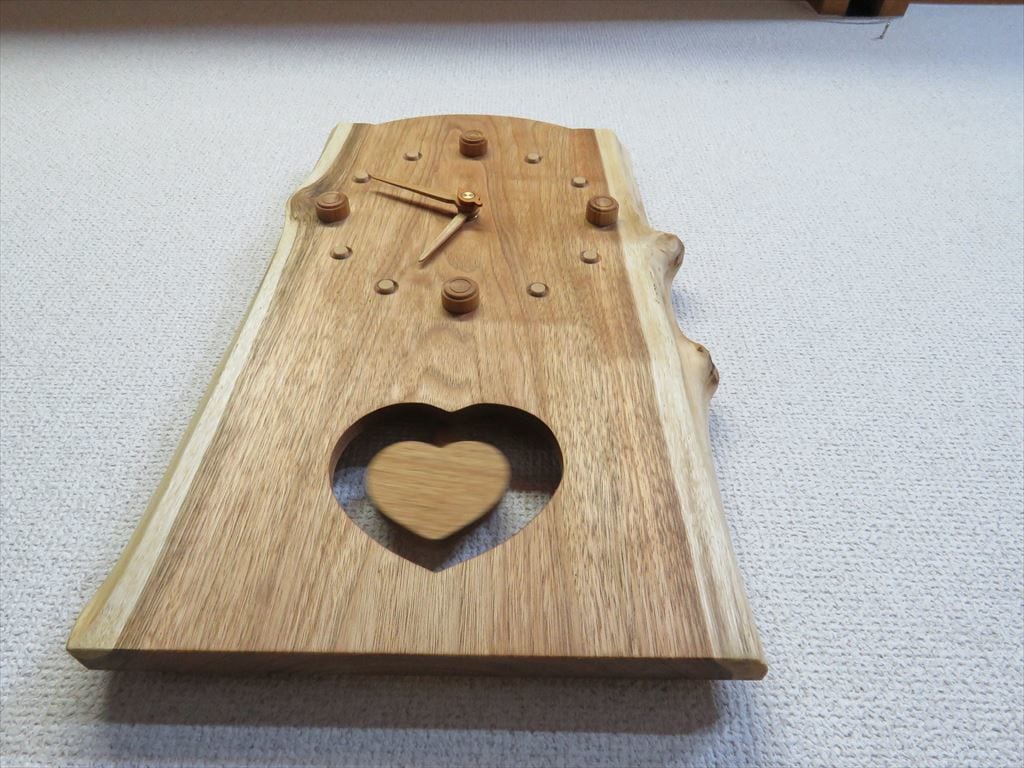 木製掛け時計製作します 北海道産銘木使用の掛け時計をハンドメイドします。 イメージ5