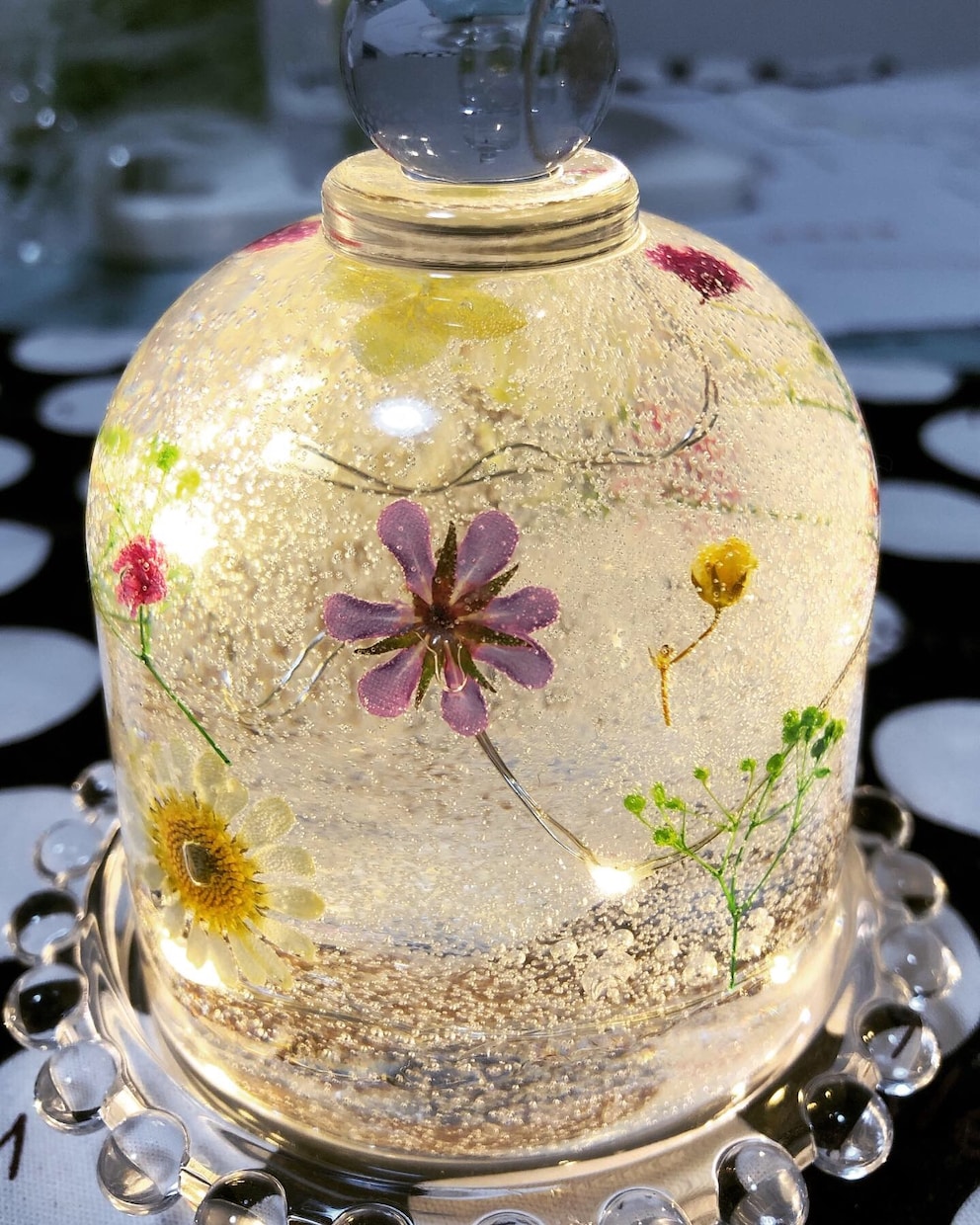 ジェルフラワーライト作ります ジェルに反射したライトの光に癒されます！ イメージ1