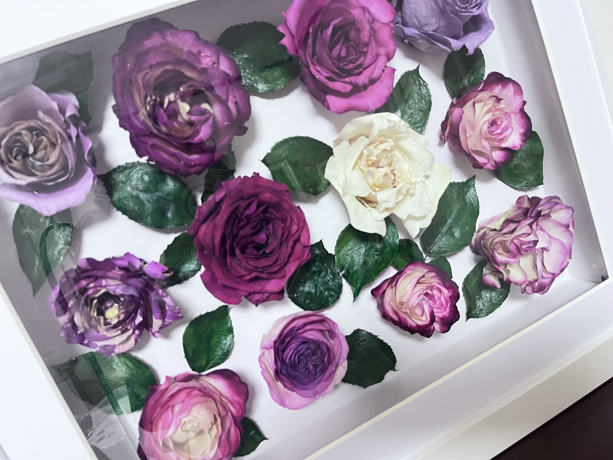 レカンフラワーでオリジナルミニ額をつくります 自然な花色と形が残る新しいドライフラワーを母の日に送ろう イメージ1