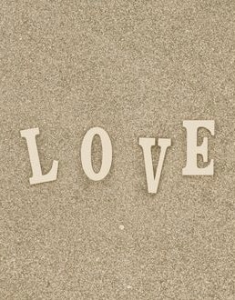 焦り、寂しさ、妬み、腐れ縁の手放しをお手伝いします ご自身と向き合う時間。辛口占い師が寄り添います。 イメージ1