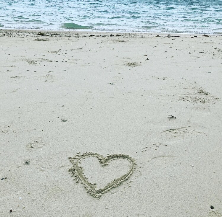 あの人の気持ちをカード3枚引きでそっと視ます 恋愛や仕事など答えが出ない時、迷った時はお任せください イメージ1