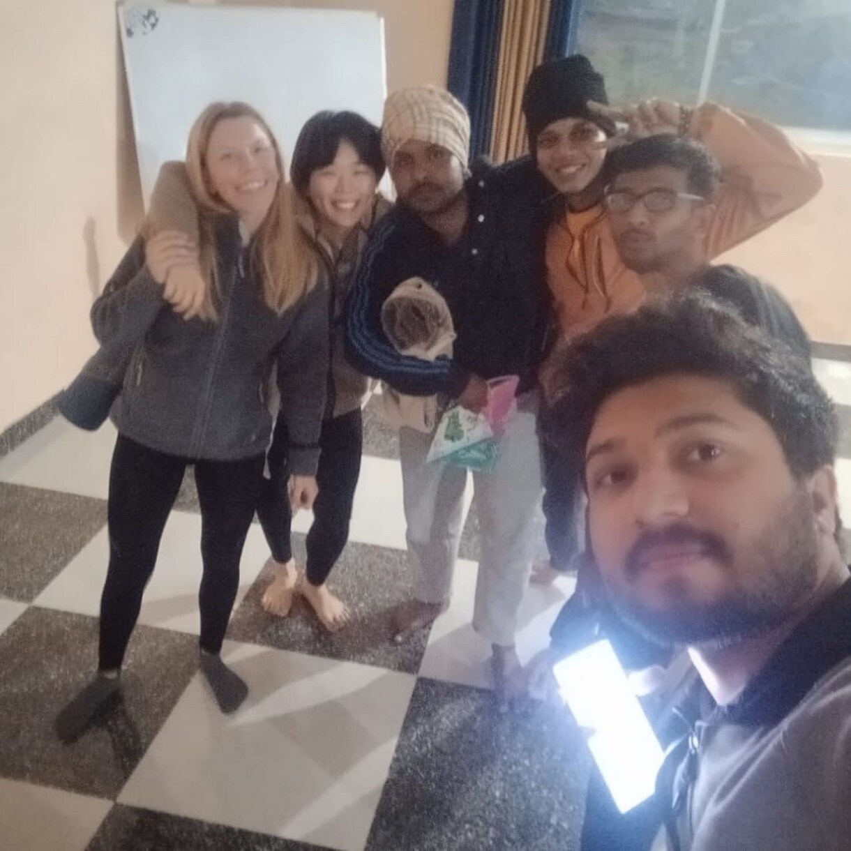 英語で話してみたい人、付き合います 外国人とは話せないけど、日本人だったら試したいあなたに。 イメージ1