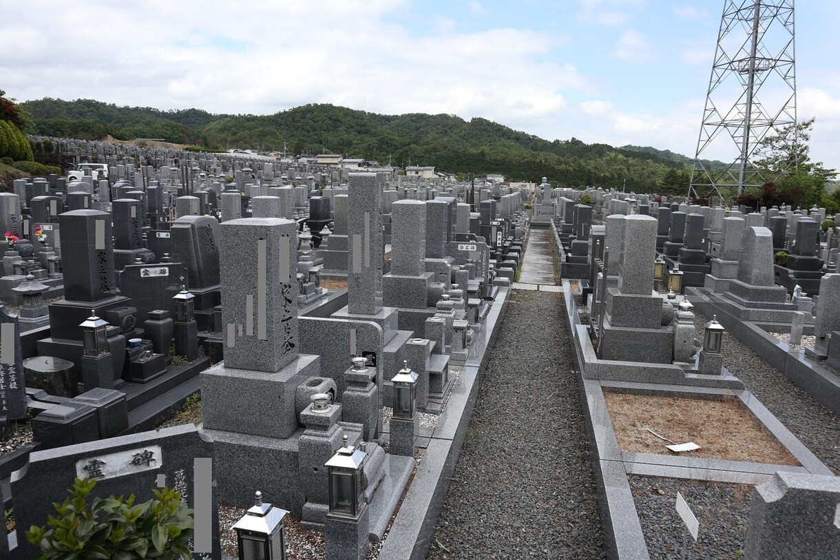 京都市内のお墓参りを代行します 花屋だから出来るサービスを提供します イメージ3