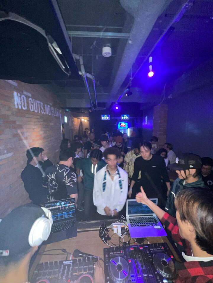 現役djが場面に合ったプレイリスト、mix作ります 僕のプレイリスト、mixを使って雰囲気を豊かに！ イメージ3