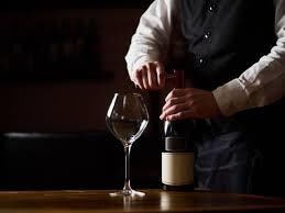 ゆっくり美味しいワインを飲める時間を作成します こんな気分にどんなワインを飲んだらいいのだろう教えます! イメージ1