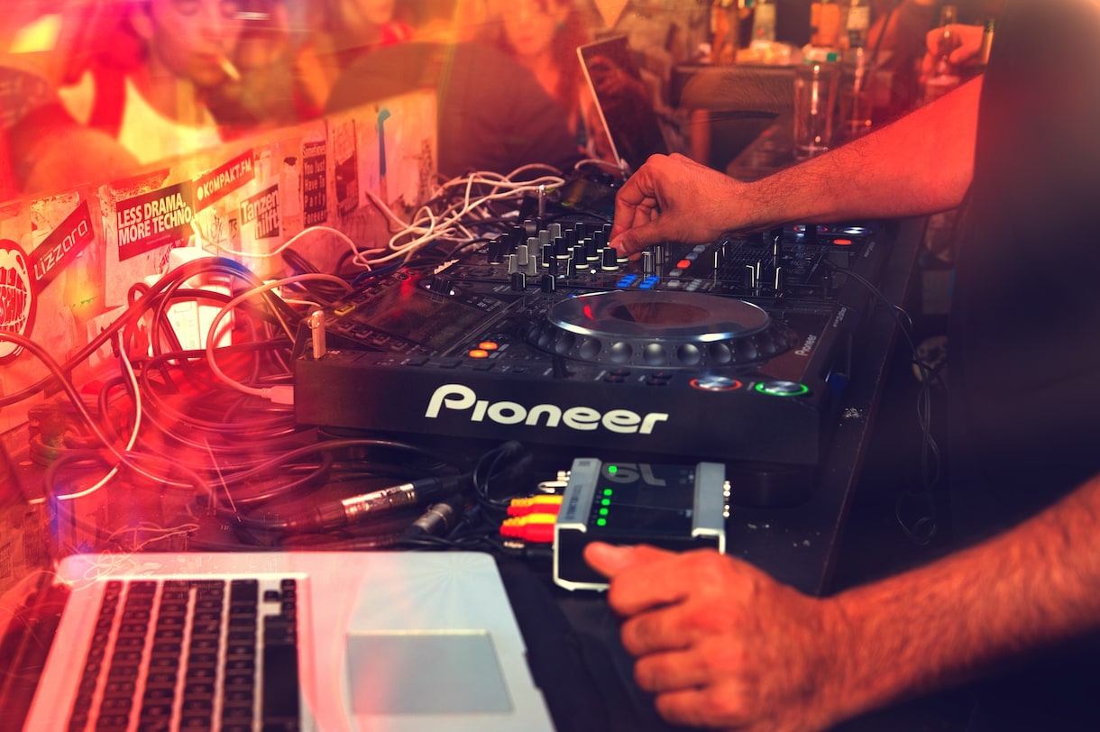 DJ 相談（プロDJ歴 40年のプロが） 承ります DJの悩みや改善点をアドバイス イメージ1