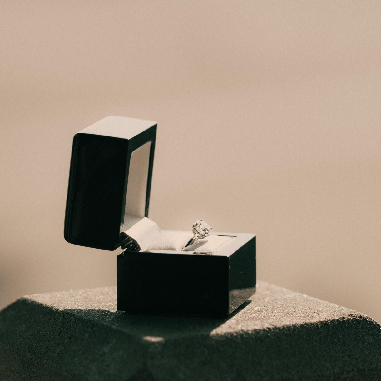あなたが思う理想の人に何人出会えるかプロが調べます もしも結婚相談所に入会したら運命の人は果たして何人いるのか。 イメージ3
