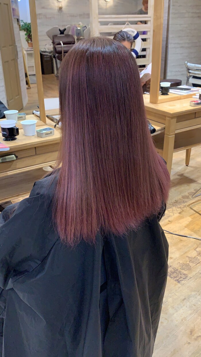 似合うヘアカラーのアドバイスやヘアケア相談乗ります 1人1人に合うカラーやヘアケアのご相談にお応えします。 イメージ3
