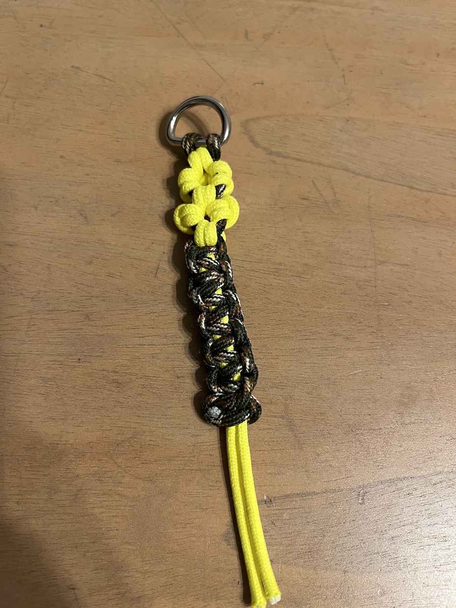パラコードキーホルダーを作ります オリジナルキーホルダーをつけてみませんか？ イメージ2