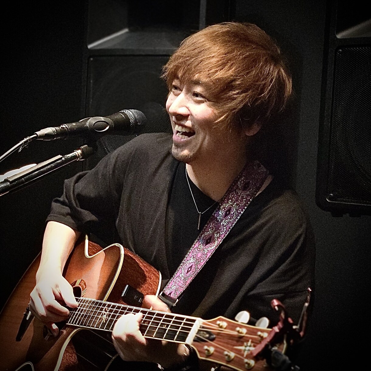 初心者向けギター弾き語りレッスンいたします 譜面の無い曲、好きな曲をできるだけ簡単な形で！ イメージ1