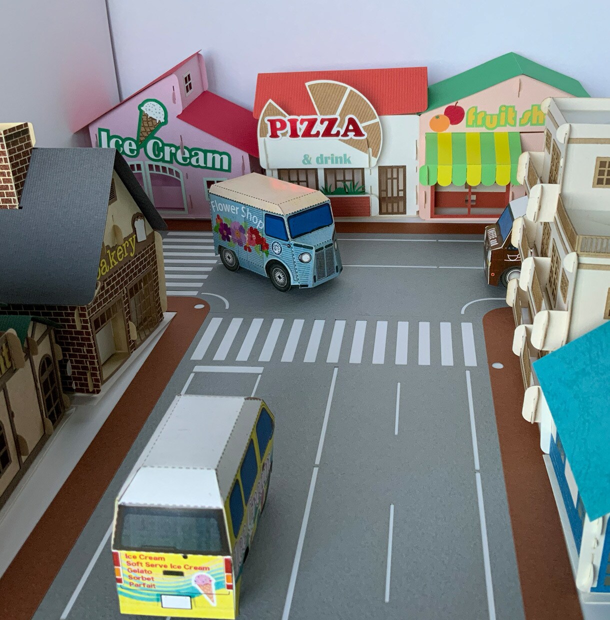 お店・会社のラッピングカーペーパークラフト作ります キッチンカーやデリバリーカーなどに、現在6車種から選べます。 イメージ6