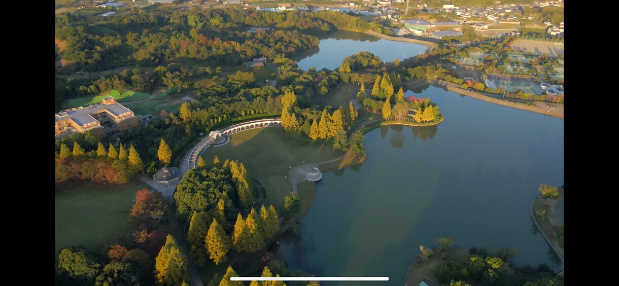 ドローン技術認定者が綺麗な映像を空撮します イベントの撮影、屋根の点検作業など幅広く活用できます！ イメージ4