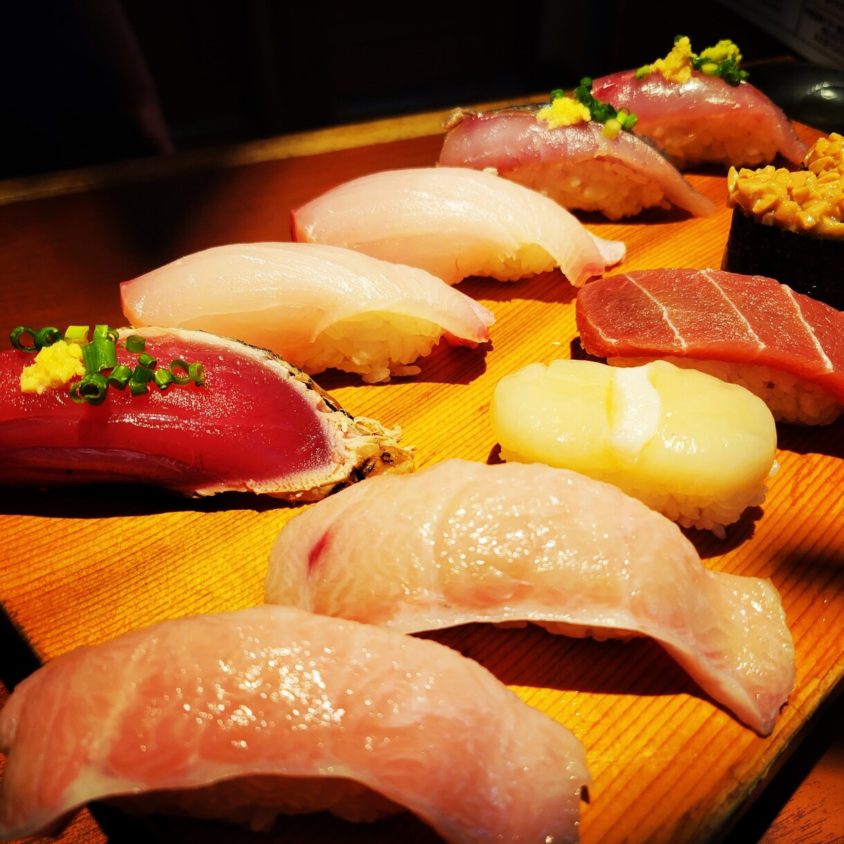 寿司と刺身と逸品料理のポイントを教えます 寿司と海鮮料理がメインの居酒屋調理長(アラサー)の技術提供。 イメージ2