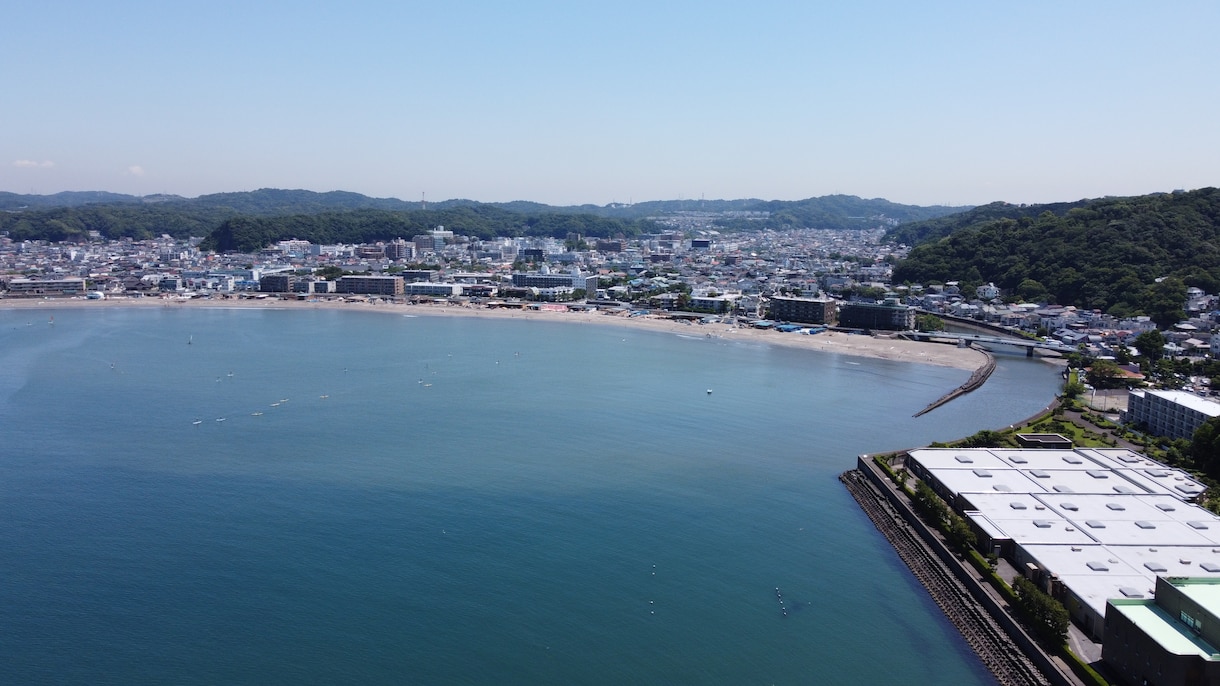 湘南地区限定でドローン映像を撮影します 海山の景色・不動産物件の空撮を提供します イメージ1
