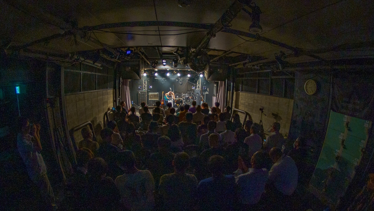 メジャー撮影のプロがライブやイベント撮影致します メジャーアーティストや芸能人からリピート多数！ イメージ1
