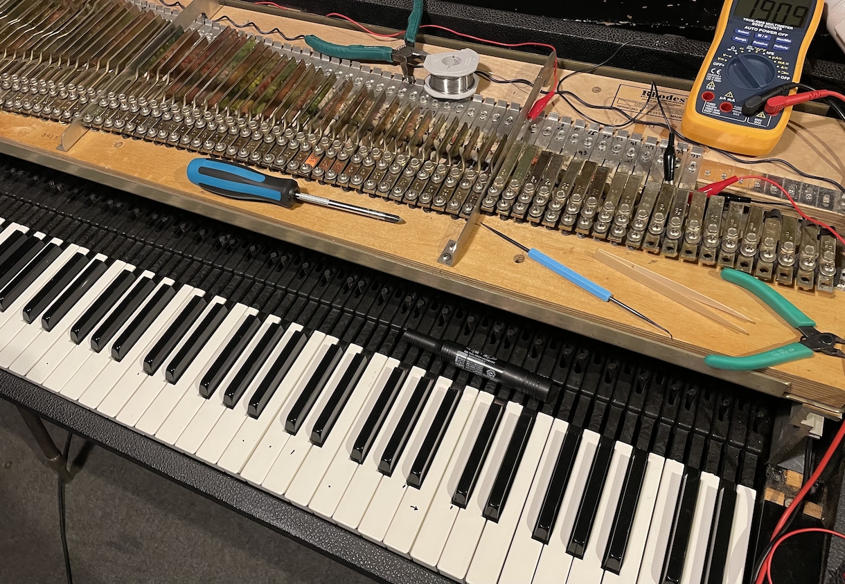ローズピアノRhodesの調整、又は修理します ビンテージピアノの音調整、オーディオ機器含めその他修理受付 イメージ4