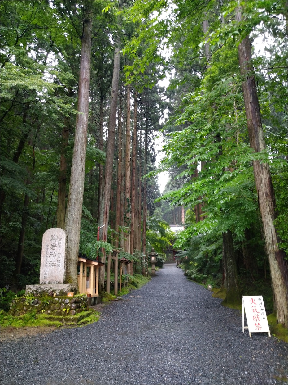 複雑愛で悩んでる方占います 複雑な恋愛、誰にも言えない恋愛、不倫、浮気等 イメージ1