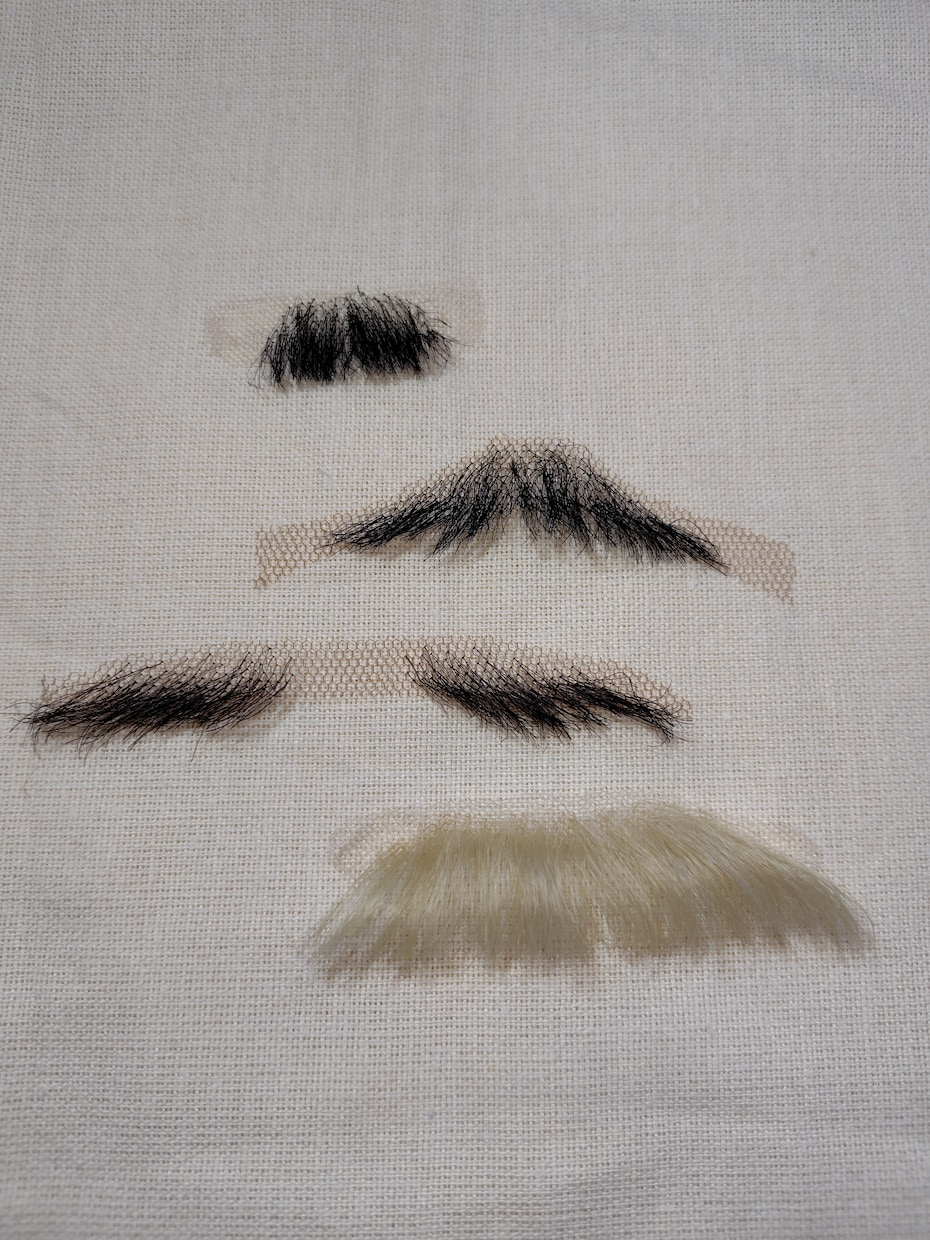 コスプレ、演劇等用の自然な付け髭を製作します 一本一本手植えなので思い通りの付け髭が製作可能です。 イメージ1