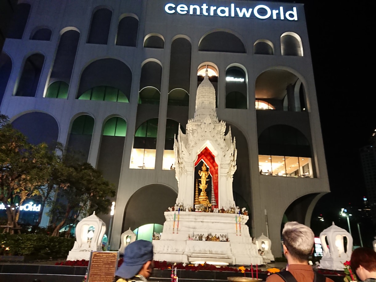 タイ最強恋愛パワースポットに合同お参り致します 縁起が良い月が昇る10月29日木曜日21時30分女神降臨 イメージ6