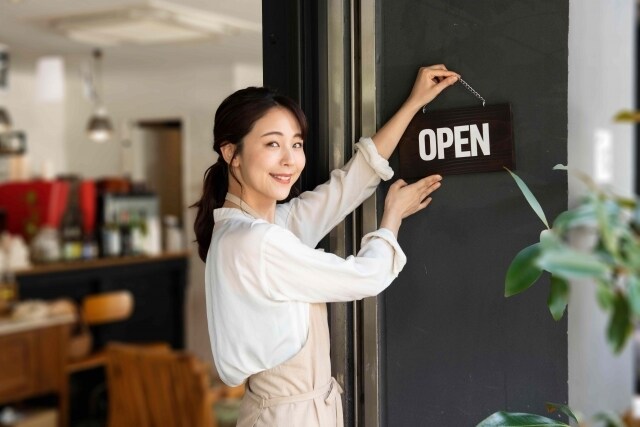 人と比較して自己否定しちゃうお悩み⬇️お聴きします 落ち込んじゃうあなたに寄り添い、自己肯定感を上げていきます✨ イメージ4
