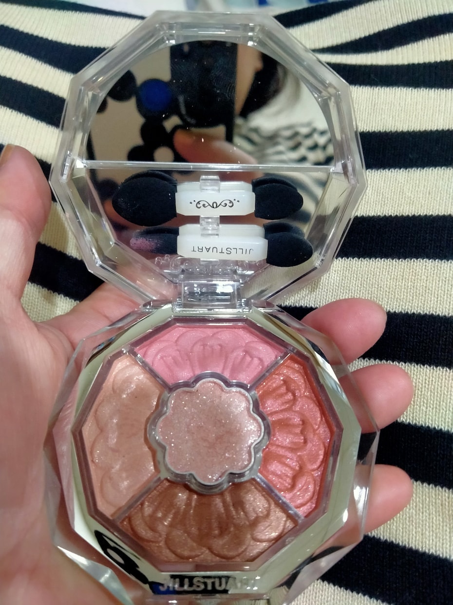 お手持ちのコスメでアドバイス致します お手持ちのコスメでより綺麗になれるコツを教えます！ イメージ8