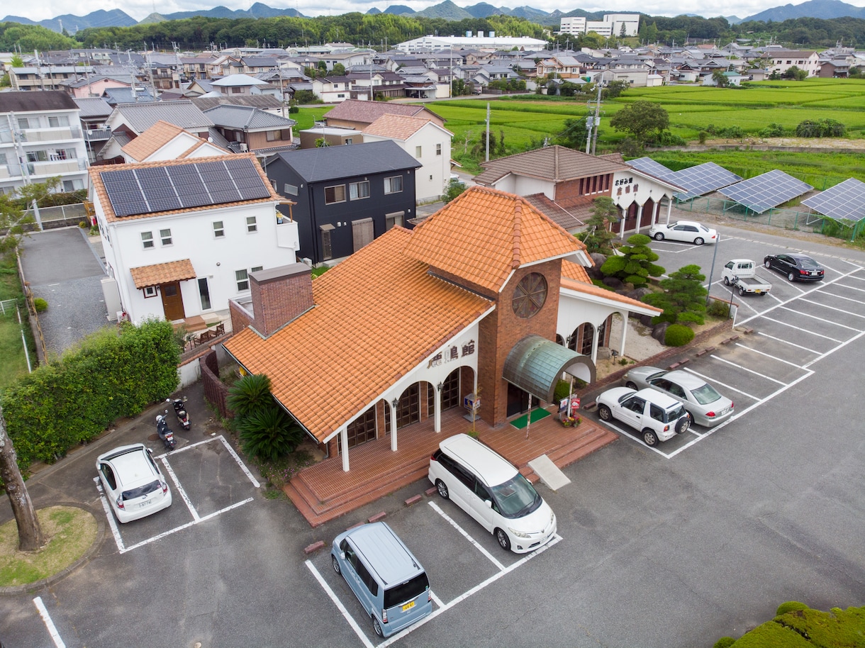 思い出を空から・・ご自宅お店をドローン撮影致します ドローンであなたの家(お店)や家族、思い出を空撮します！ イメージ7