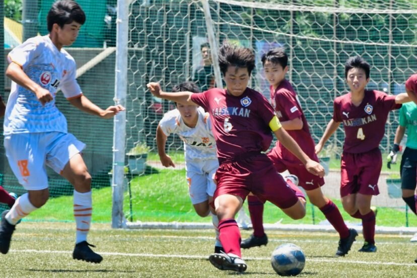 小学生中学生向けサッカースキル向上レッスンをします サッカーをする上で必要なことなど自分の経験の元教えます。 イメージ1