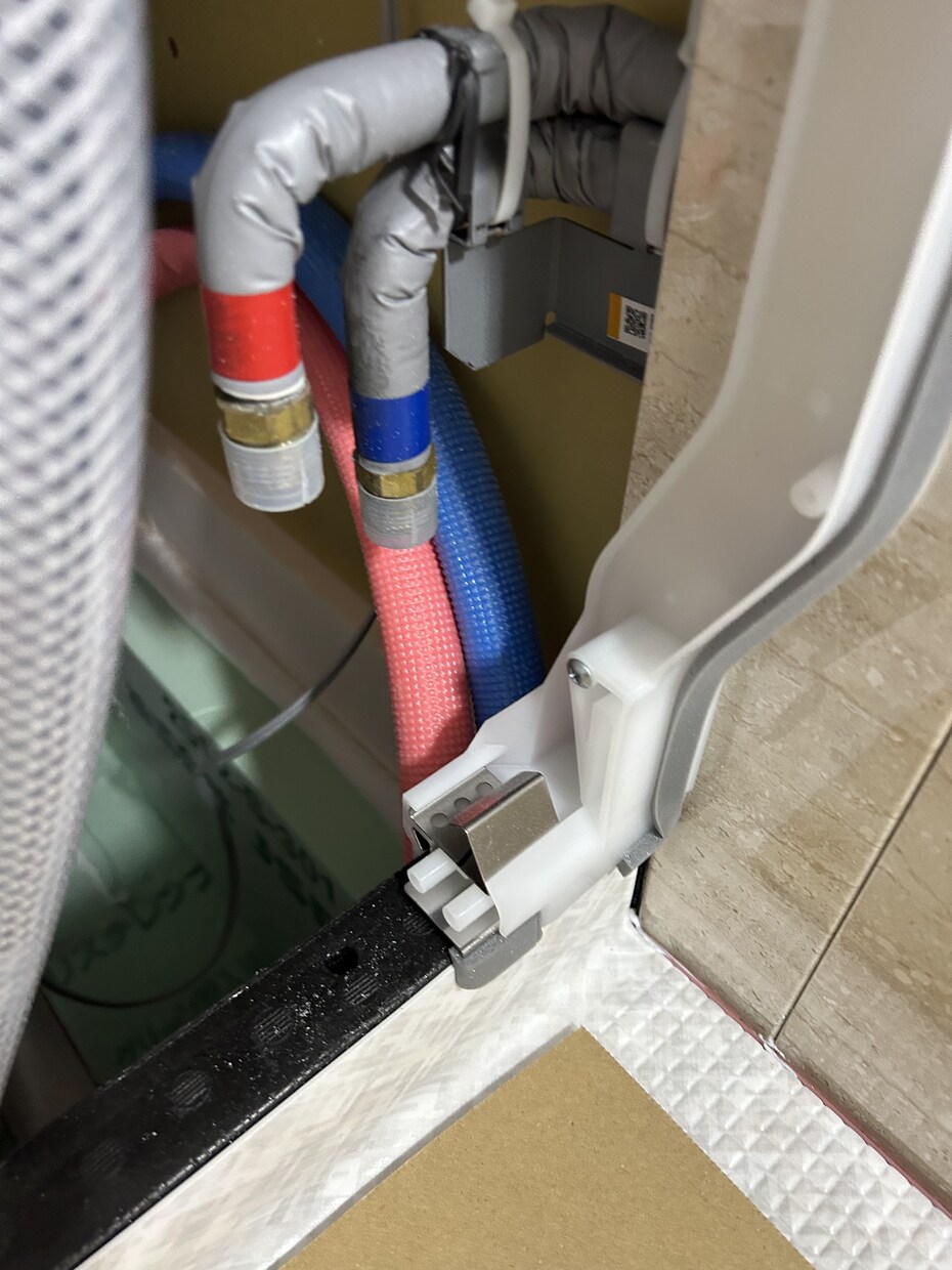 ユニットバスの組立施工リモート中継します ビデオ通話などでユニットバス組立の作業を確認しながら指導 イメージ4