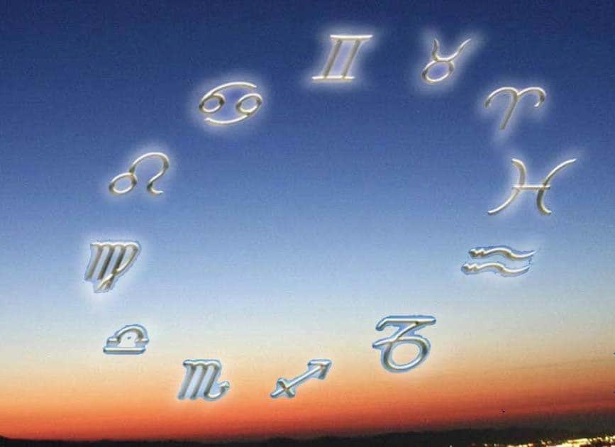 今月の星占い動画をお送りします youtubeで毎月配信されていた動画を今月も見れる！ イメージ1