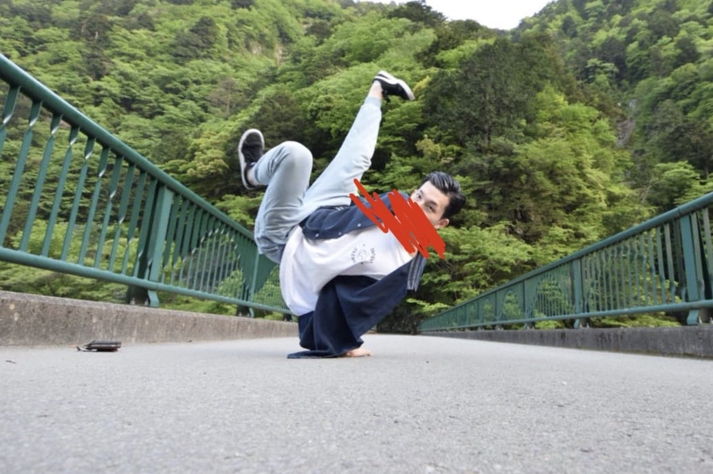 一番苦手だったエアチェアーの練習方法教えます 世界で戦うチームから直々に教わった練習方 イメージ1