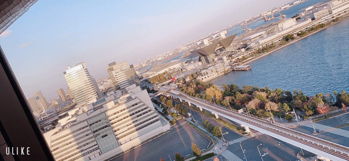 あなたの今を少し幸せにします 職場、学校、収入、分岐点のお手伝いが出来れば嬉しいですね。 イメージ1