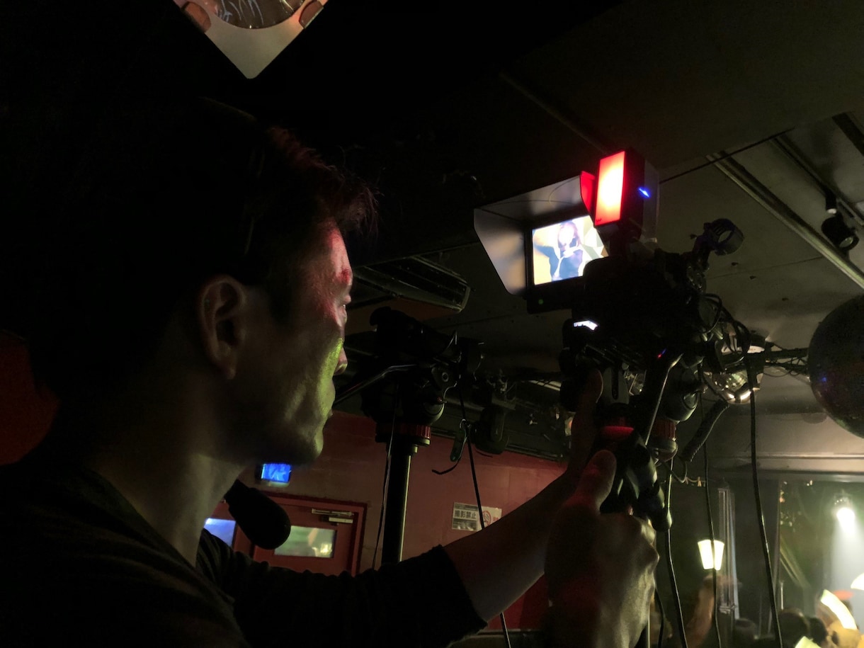 YouTubeLive等の生放送を代行致します ＴＶの様なプロ仕様の生放送（生カメ、スイッチング）の代行可能 イメージ7