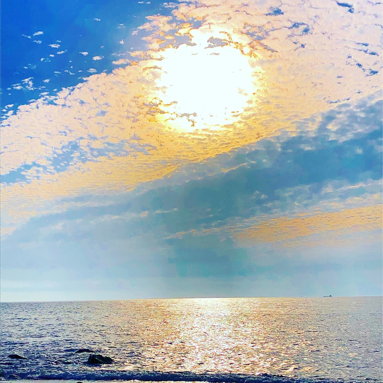風景写真を中心に、写真を加工しポエムを作ります 風景写真を絵葉書風に加工したり、ポエムをつけたりします イメージ3