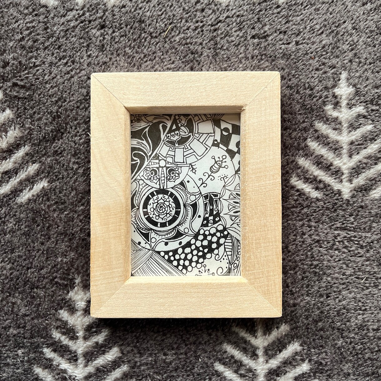 曼荼羅風、絵画を色鉛筆を使い、手描きします 主に鑑賞用を目的として手描きで制作しています！ イメージ8