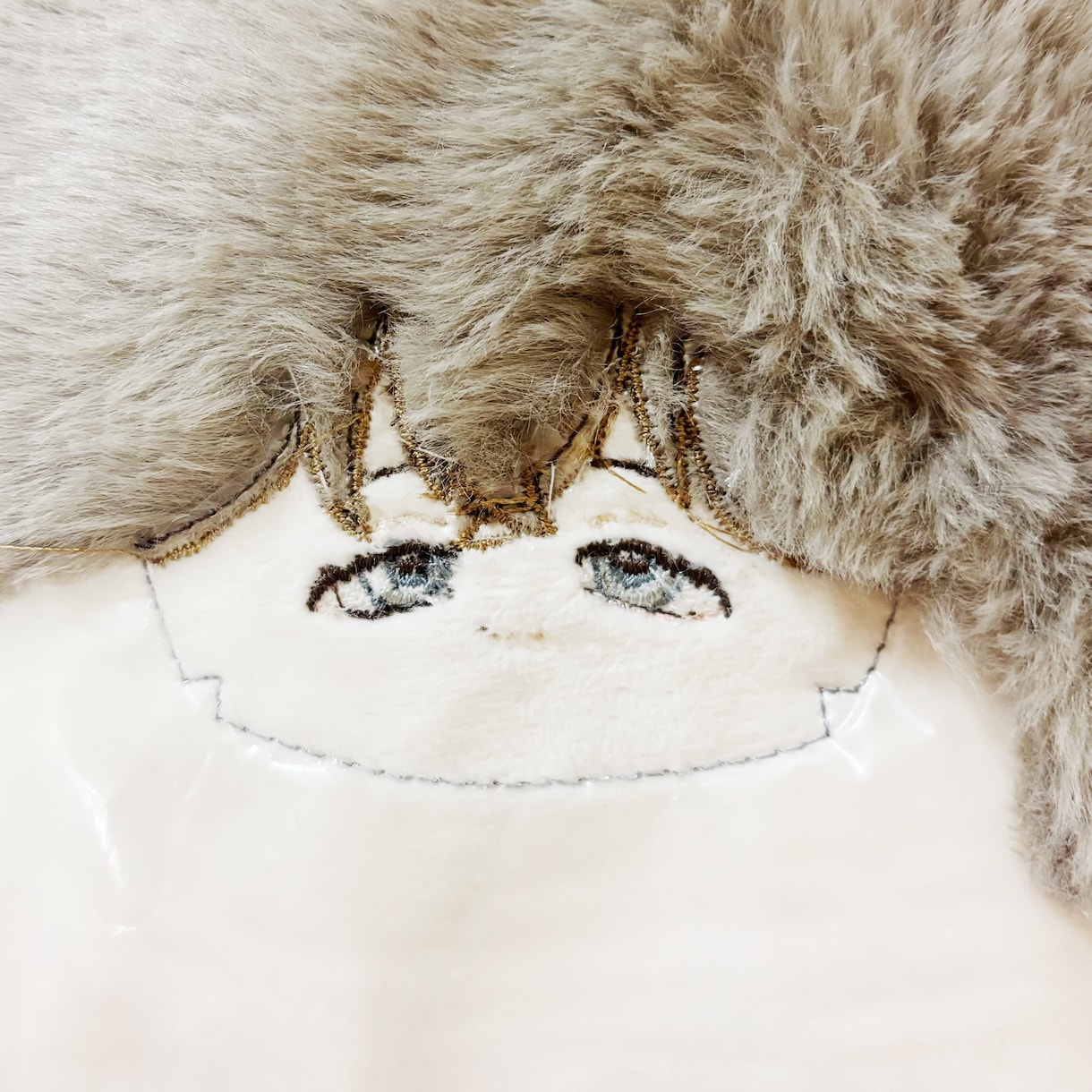 推しぬいの刺繍代行します 【12月まで特価】頂いたデザインを元にお顔の刺繍をします イメージ2