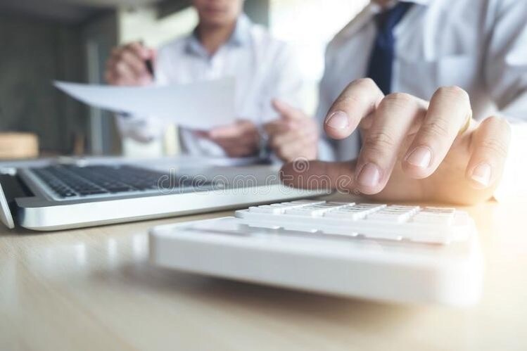不動産業界に転職検討中の方、裏側をお伝えします 稼げるイメージのある不動産業界。きつい？厳しい？実態教えます イメージ5