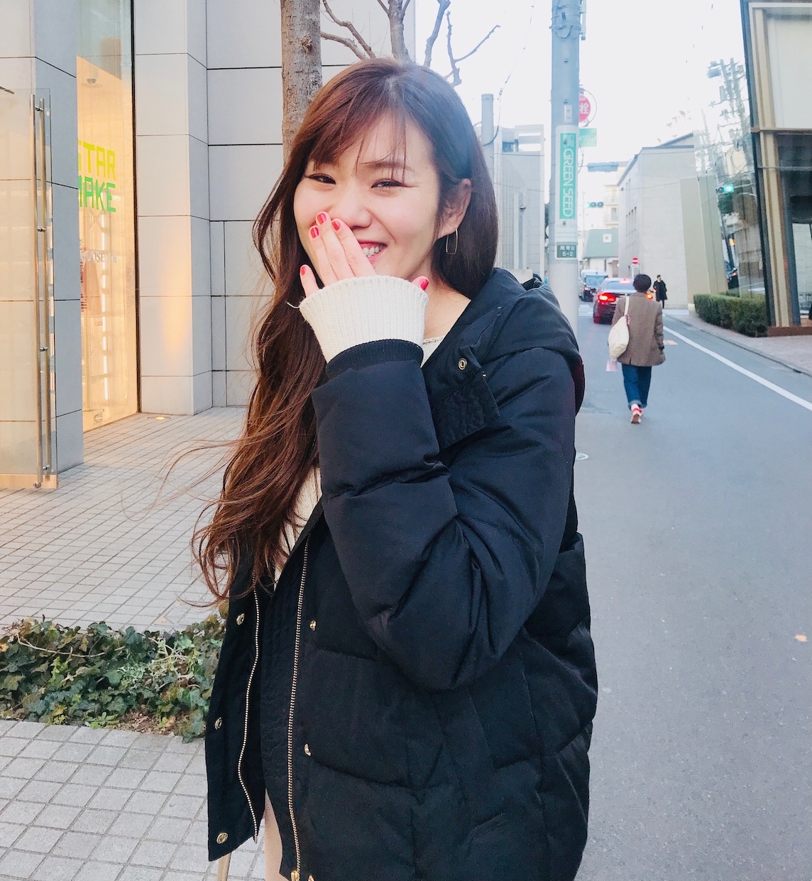 東京でマッチングアプリ写真を30分撮影します withで結婚した恋婚活カメラマンが撮影！ イメージ9