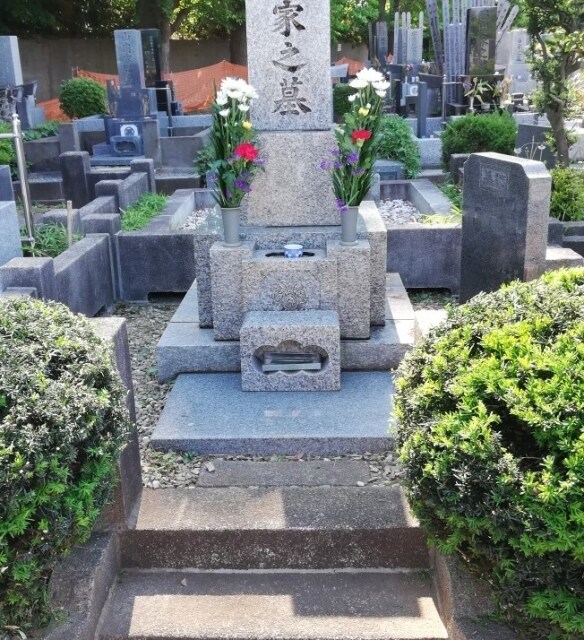 千葉県+関東圏★安心の写真報告！お墓掃除します お墓の草むしり、墓石拭き上げ、供花・線香の取り替え イメージ3