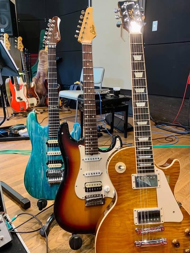 プロのギタリストが各種楽器を演奏録音いたします 高音質、高品質で多種多様の楽器、幅広いジャンルに対応します。 イメージ2