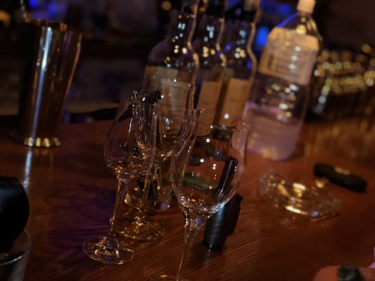 異性とお酒を楽しむ方法教えます お酒を飲みながら楽しく会話しよう！ イメージ1
