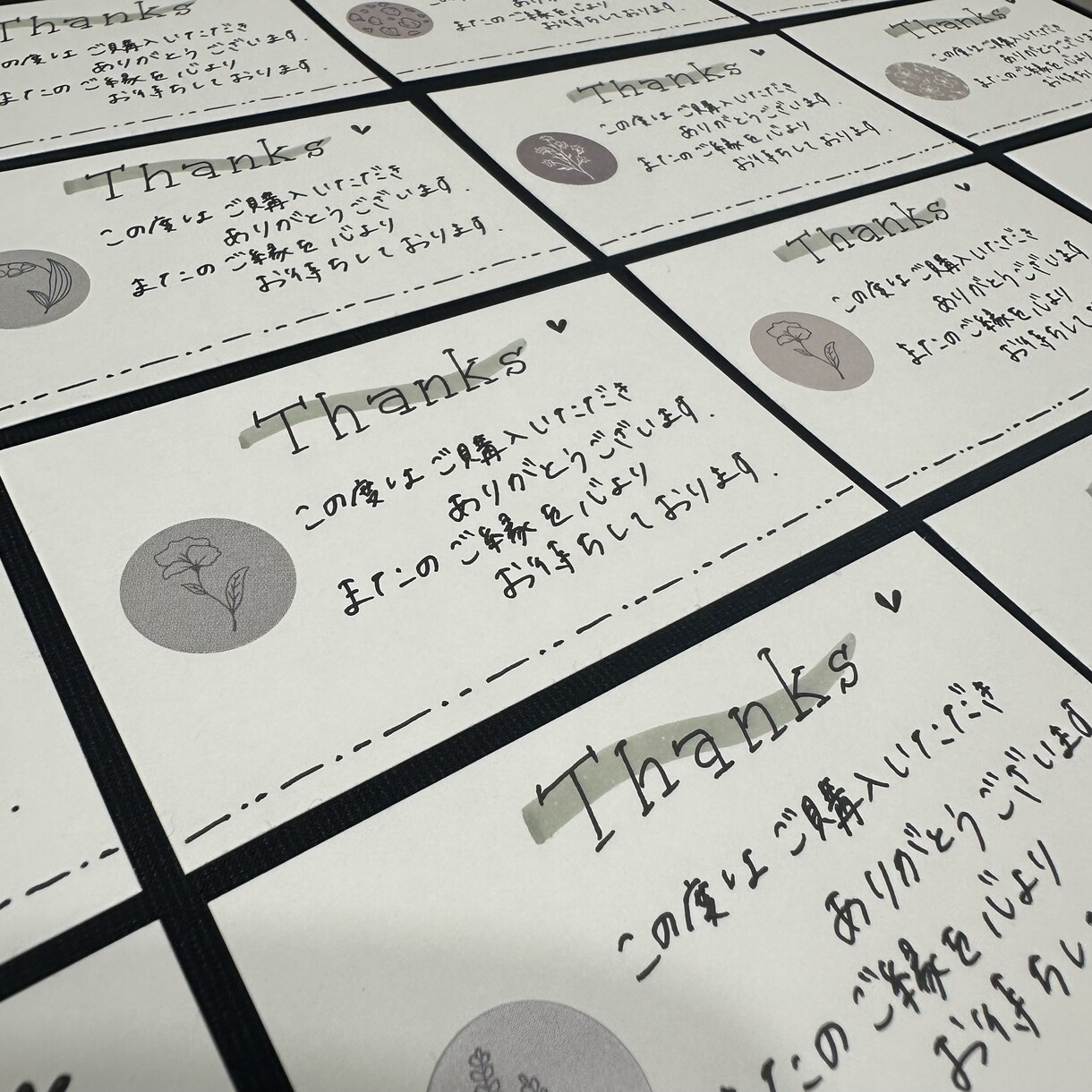 心を込めて馴染みのあるサンキューカード作ります 簡単なイラストや文字デザイン◎シールやマステで華やかに！ イメージ5