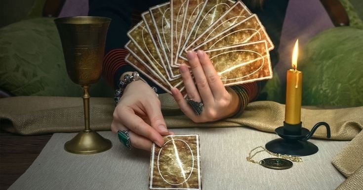 リアルタロット 本日返信になります 年間1,000件以上のの人気占い師✨ イメージ1