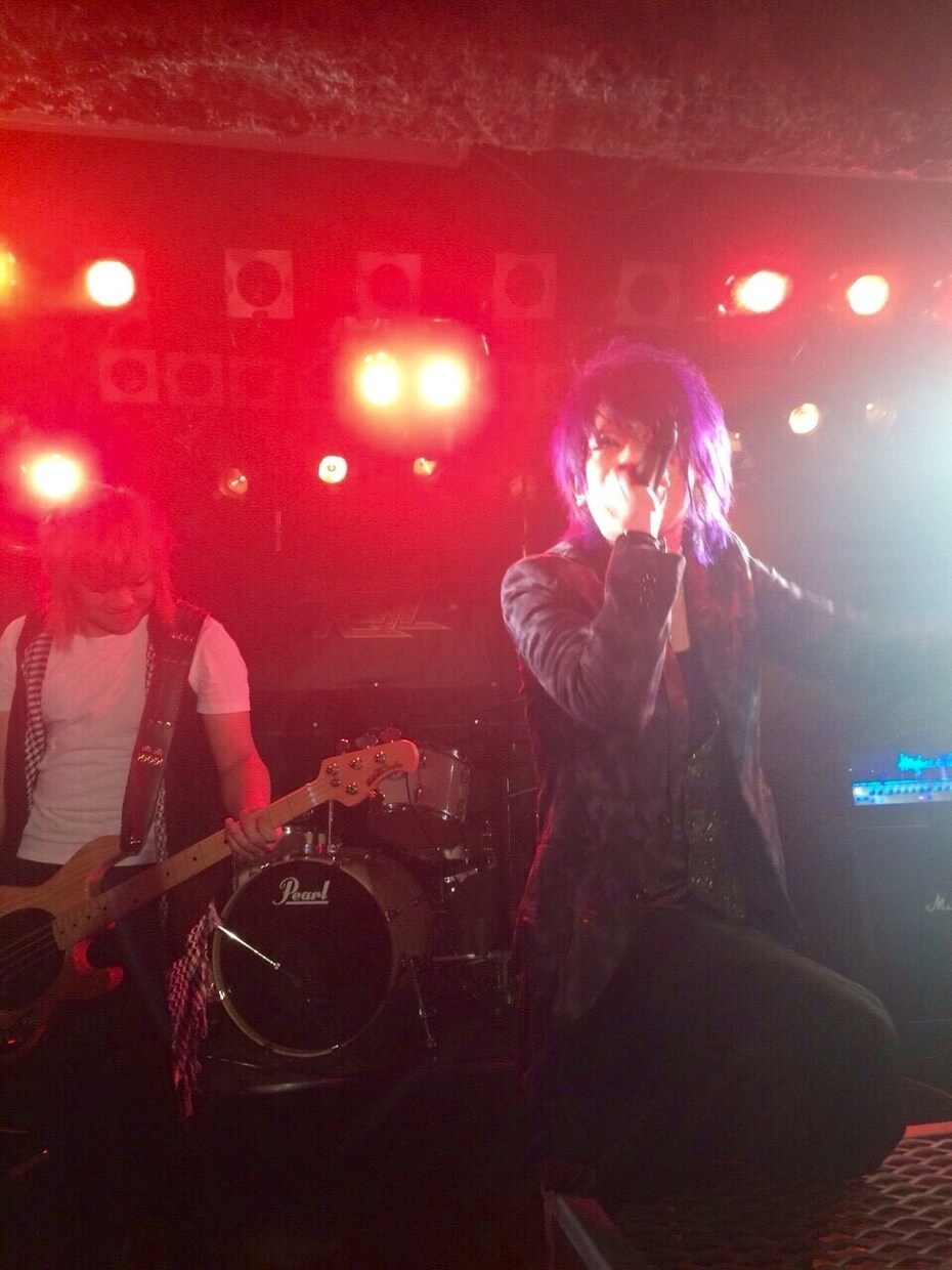 バンド様のオリジナル楽曲のベース編曲します 個々の楽曲の雰囲気に合わせた最高のベースを提供します。 イメージ1